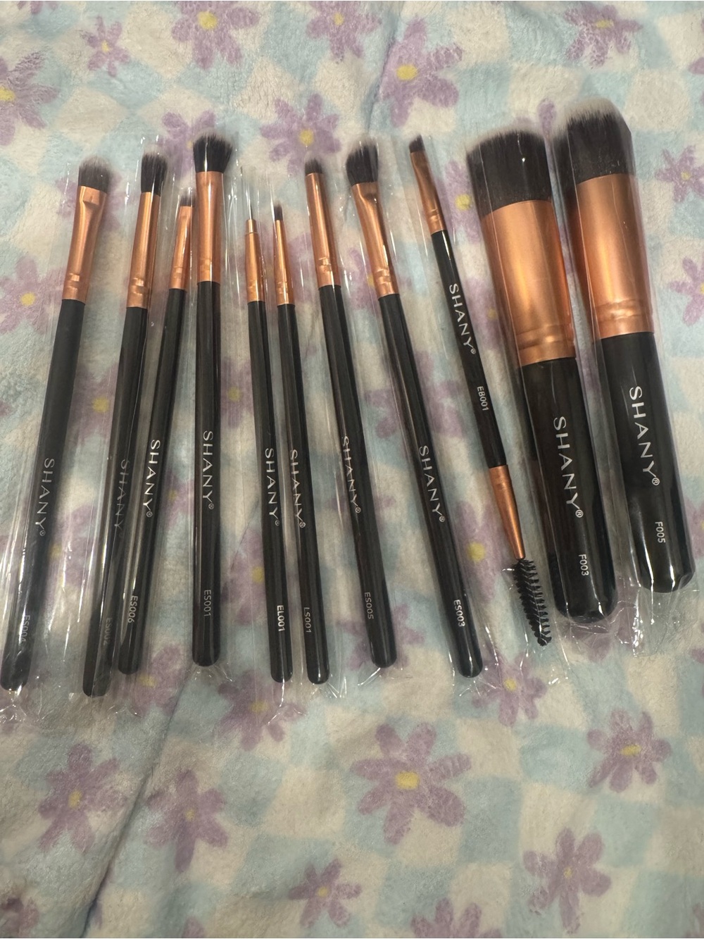 SHANY brand new makeup brushes Rose Gold 11 Piece Makeup Brush Set